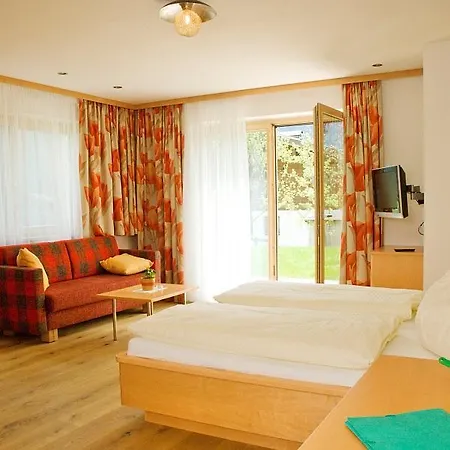 Gaestehaus Mitteregg Gasthof