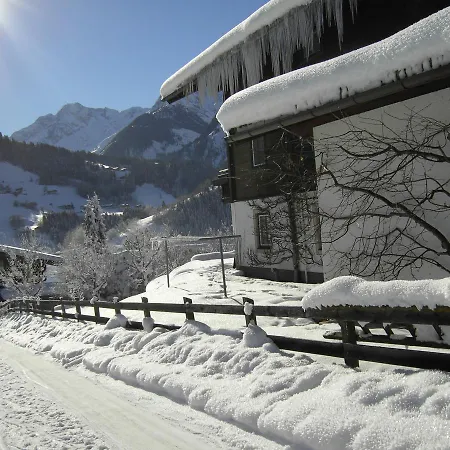 Gaestehaus Mitteregg 3*
